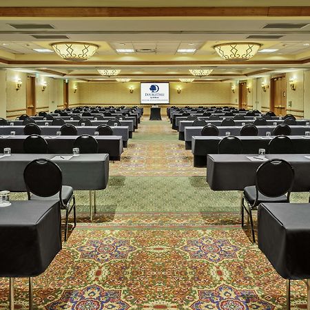 Doubletree By Hilton Denver Central Park Экстерьер фото