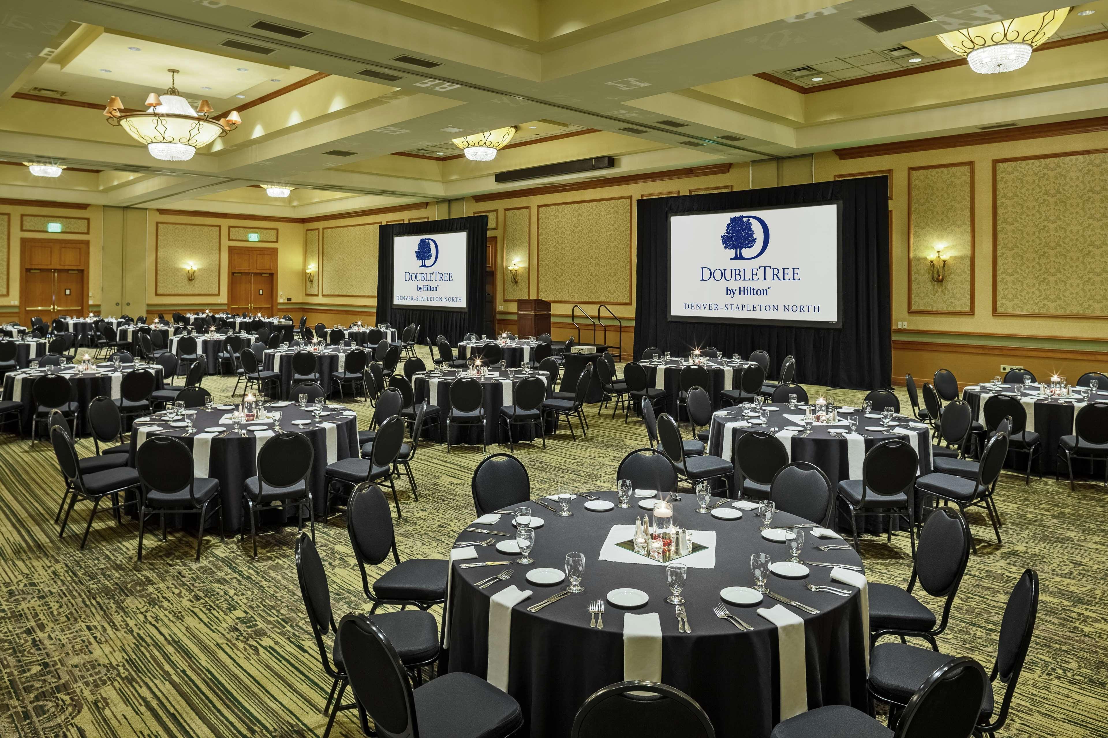 Doubletree By Hilton Denver Central Park Экстерьер фото