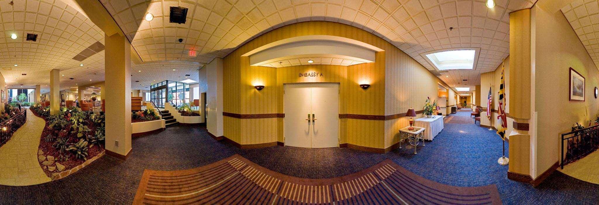 Doubletree By Hilton Denver Central Park Экстерьер фото