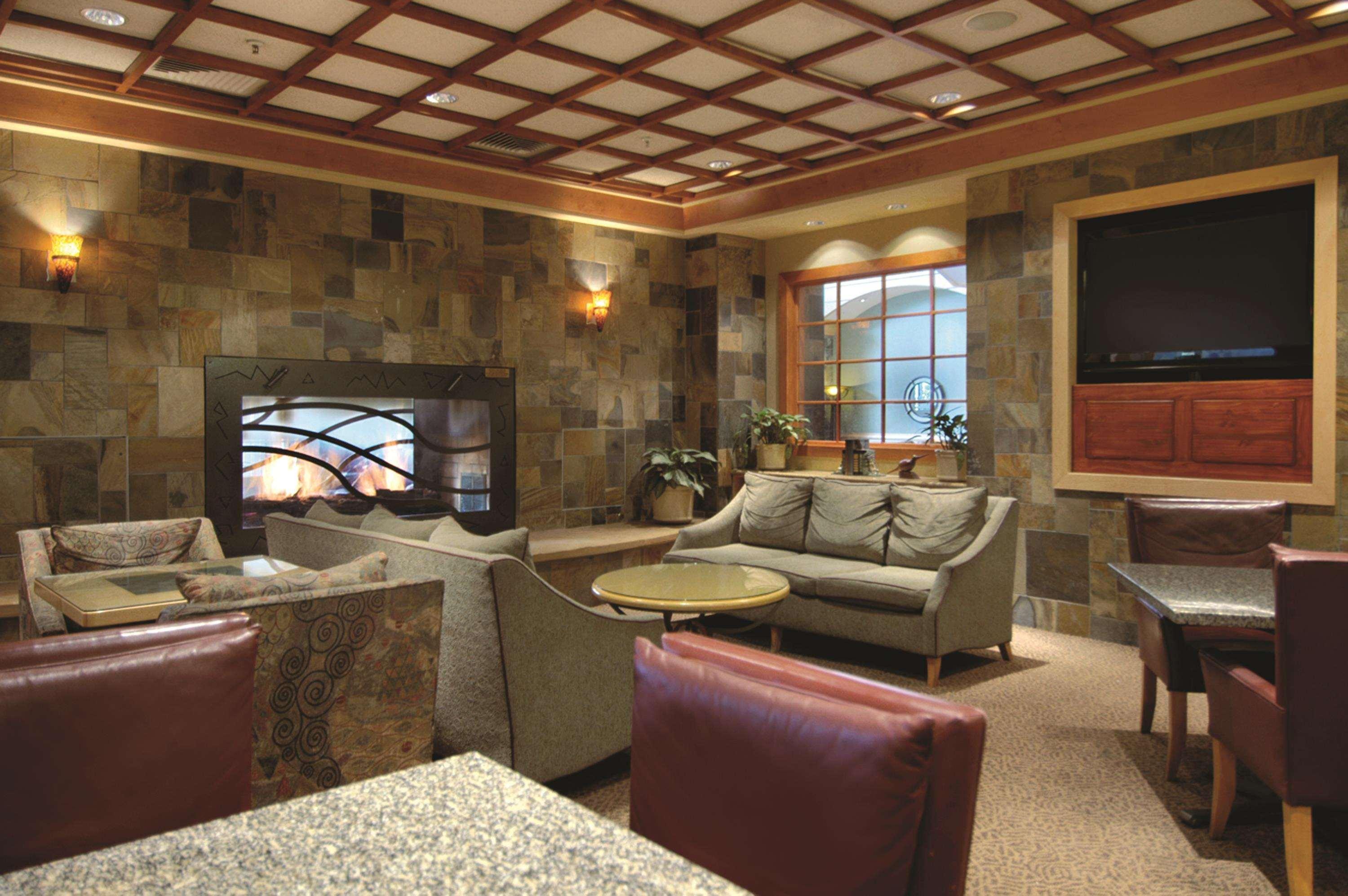 Doubletree By Hilton Denver Central Park Ресторан фото