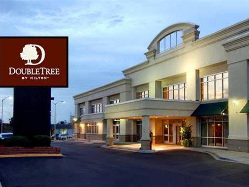 Doubletree By Hilton Denver Central Park Экстерьер фото
