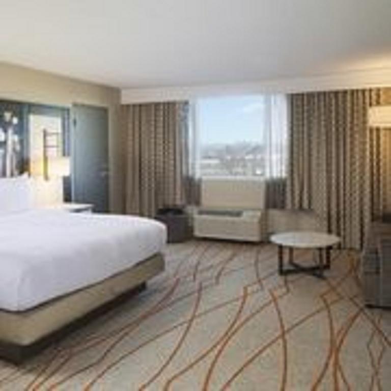 Doubletree By Hilton Denver Central Park Экстерьер фото